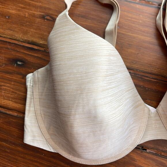 Victoria’s Secret Uplift Semi Demi lined underwire nude bra sz 38DDD - Picture 2 of 6